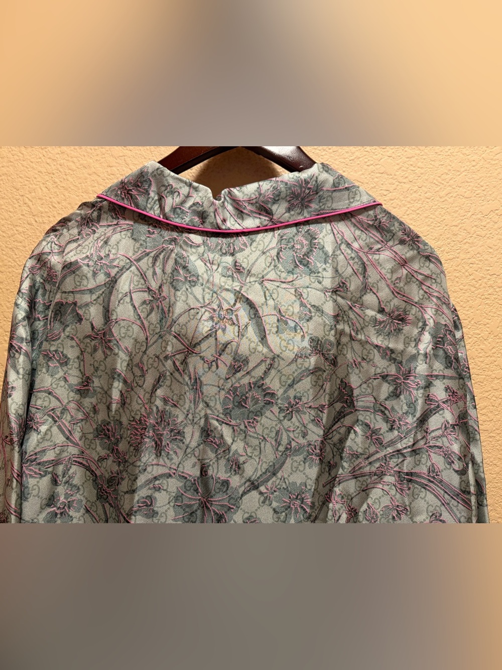 New Gucci GG Supreme Logo Floral Silk Pajamas Sleepwear Green Pink Size 44 US L - Picture 11 of 14